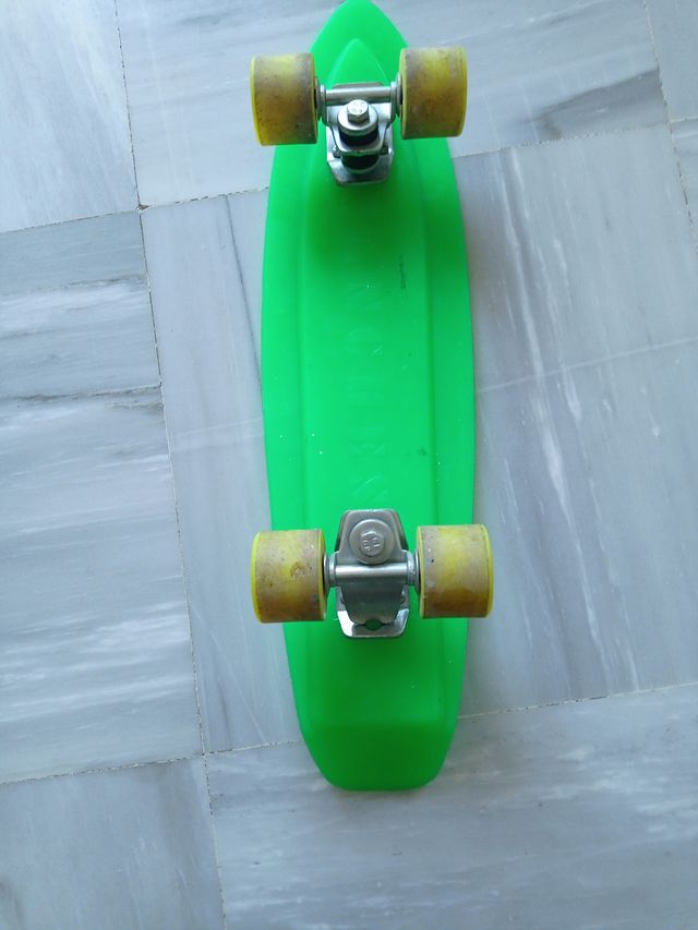 Monopatín Sáncheski Verde