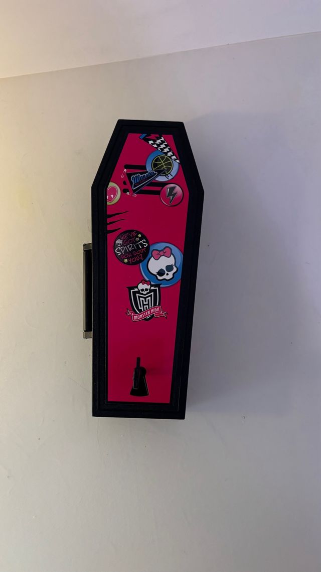 Juguete Monster High ataúd