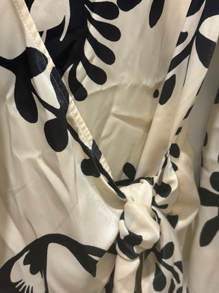 Vestido kimono Zara estampado floral