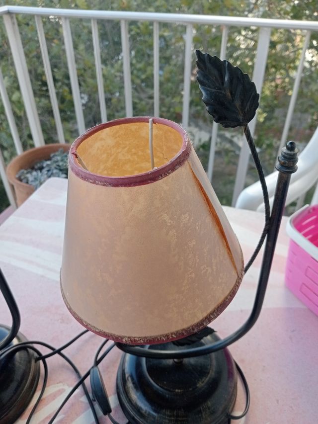 2 Lámparas de Mesa Beige y Negro