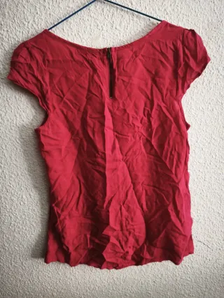 Camiseta blusarojo Stradivarius