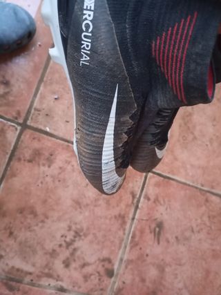 Scarpe da calcio Nike nere e bianche