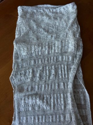 Falda Brownie blanca con abertura