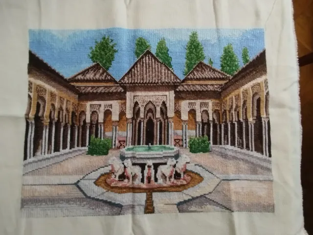 Punto de Cruz Alhambra Fuente Leones