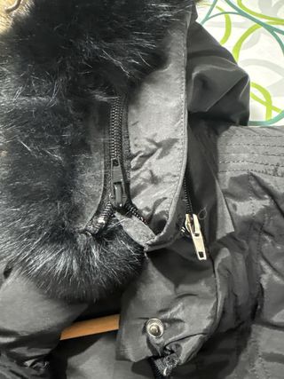 Piumino donna con cappuccio e pelliccia taglia L