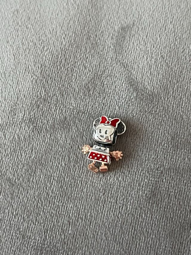 Charm robot Minnie Mouse Bañado en Plata. NUEVO