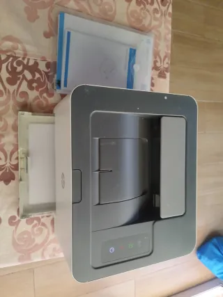 Impresora Láser HP Gris y Blanca