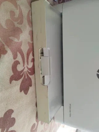 Impresora Láser HP Gris y Blanca