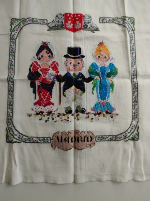 Punto de Cruz Madrid