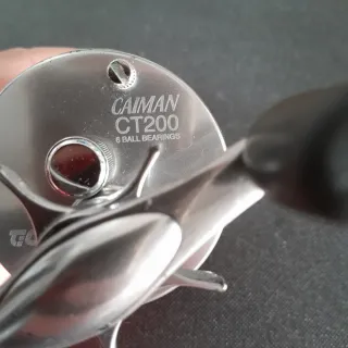 Pareja carretes Tica Caimán CT200