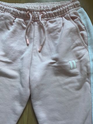 Pantalón chándal 11 Degrees rosa y blanco