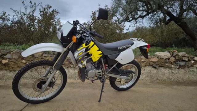 Honda CRM 50 R -Documentada con itv