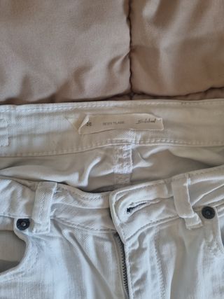 Pantalones vaqueros campana azules y blancos