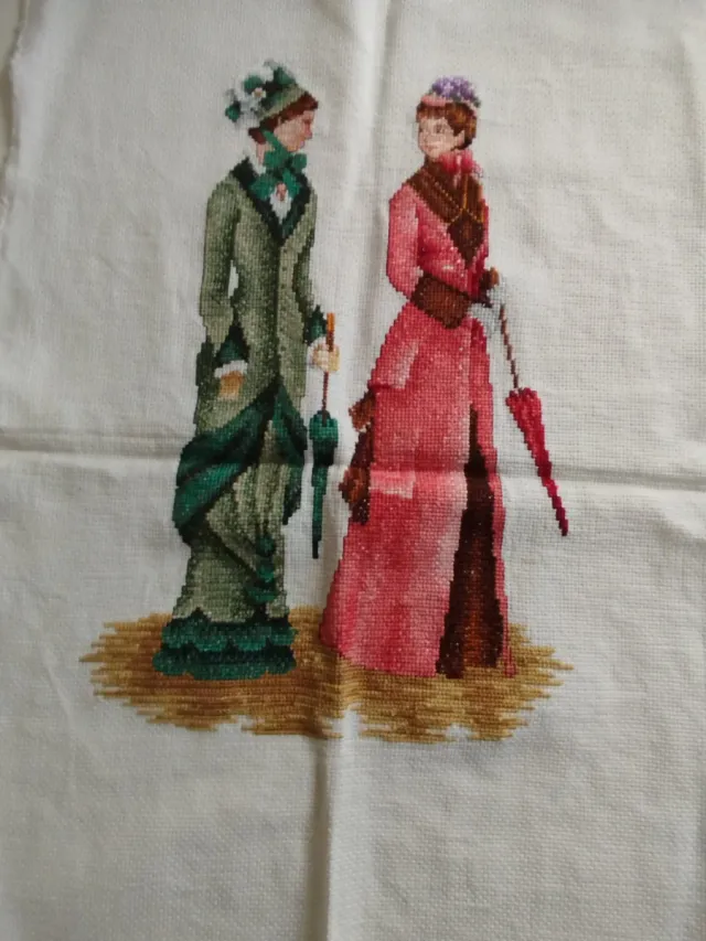 Punto de cruz: Dos mujeres patinando