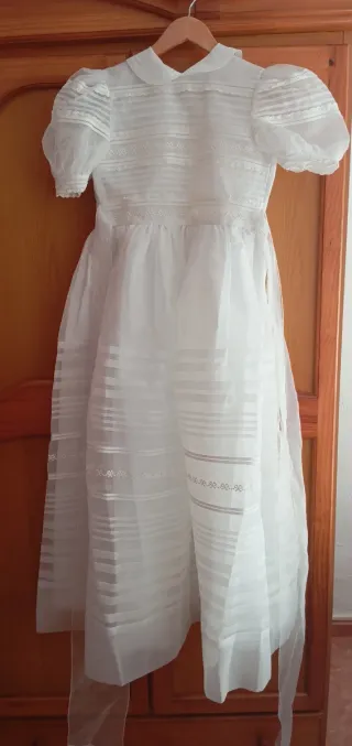 Vestido de Comunión Blanco con can can