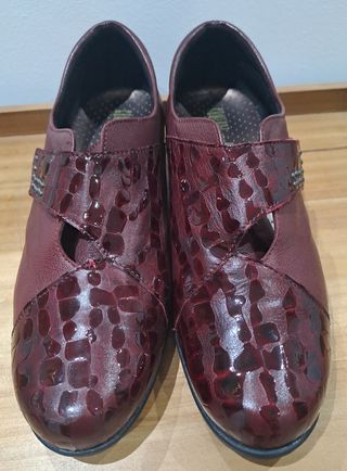 Zapatos Comfort Class velcro granates