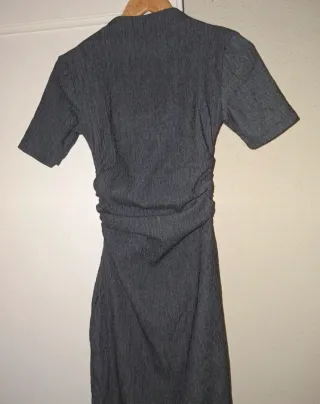 Vestido Zara gris fruncido
