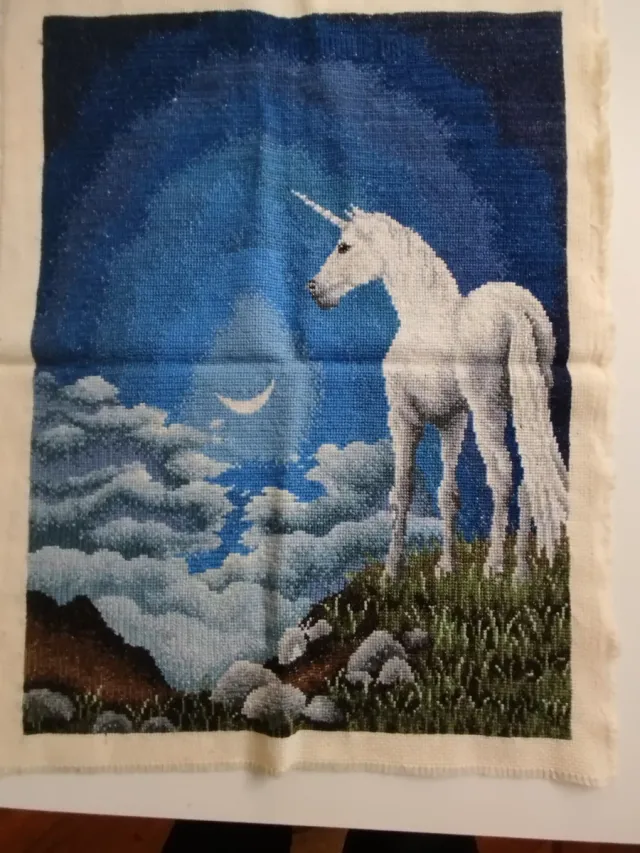 Punto de Cruz Unicornio Noche Estrellada