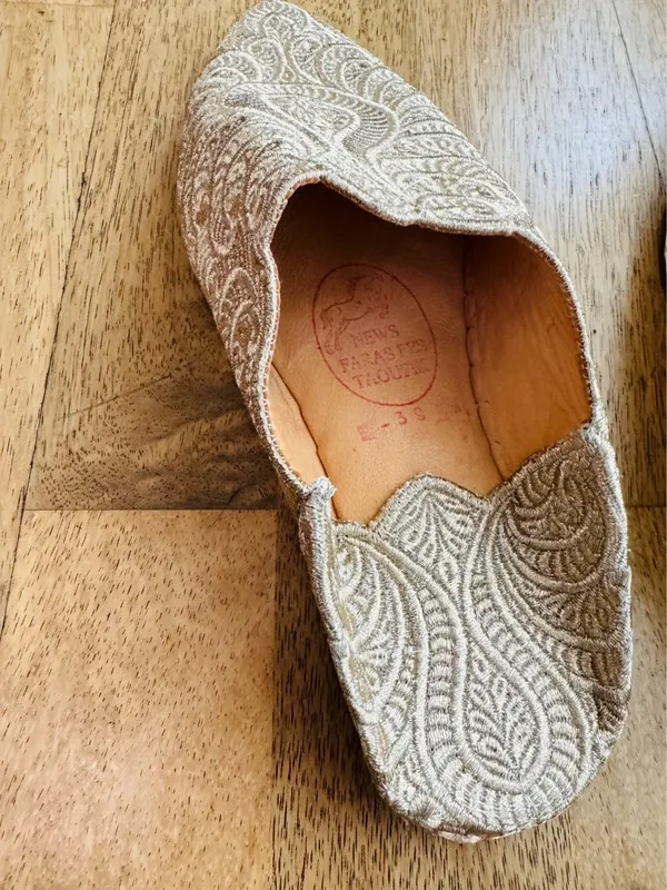 Chinelos Marroquinos tamanho 39 couro