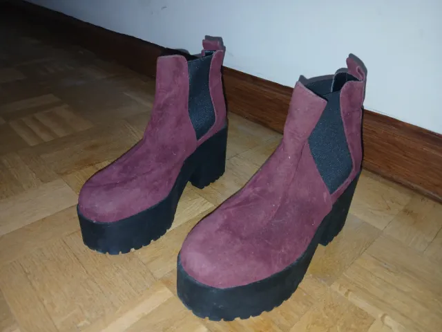 Botas chelsea plataforma burdeos
