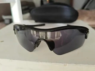 Gafas Oakley deportivas con funda original