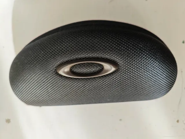 Gafas Oakley deportivas con funda original