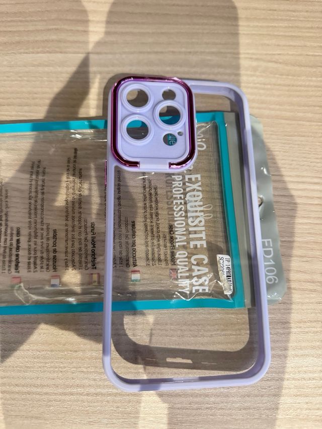 Funda iPhone 14 Pro Max Morada