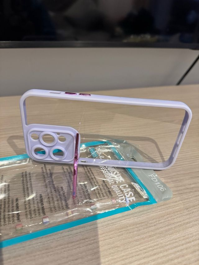 Funda iPhone 14 Pro Max Morada