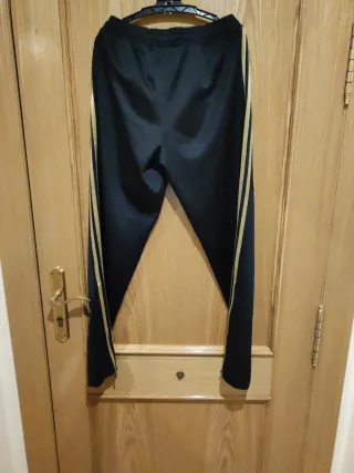 Pantalón Chándal Real Madrid Adidas Negro/Dorado