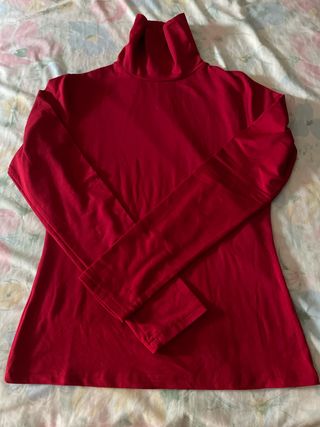 Jersey cuello alto rojo