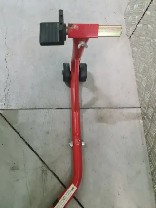 Caballete trasero moto pesada rojo