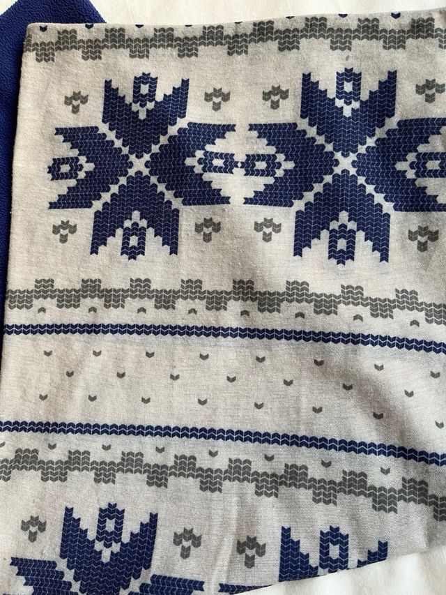 Buff azul y gris con estampado nórdico