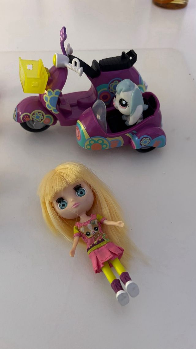 Moto con Sidecar y Muñeca Little Pet Shop