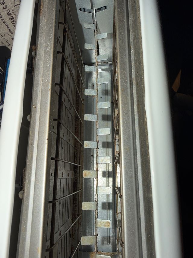 Tostadora Bluesky Blanca. 