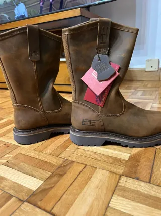 Botas de cuero marrones