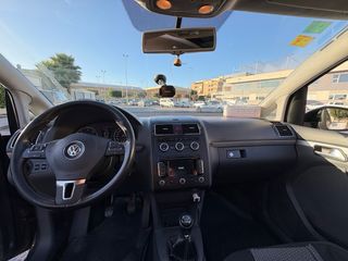 Volkswagen Touran 2013