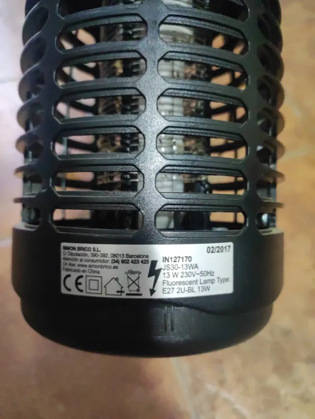 Luz Antimosquitos COATI Negra