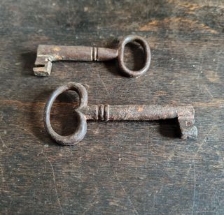 Coppia chiavi antiche ferro epoca '800