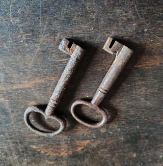 Coppia chiavi antiche ferro epoca '800