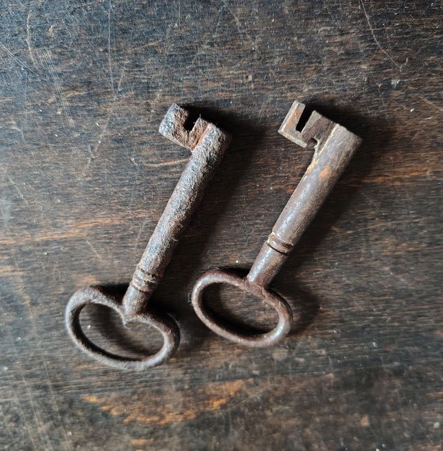 Coppia chiavi antiche ferro epoca '800