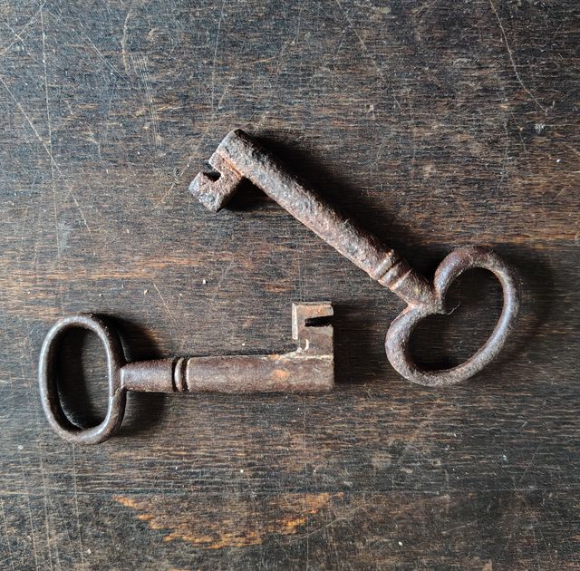 Coppia chiavi antiche ferro epoca '800