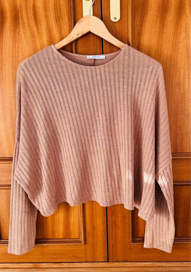 Jersey Zara Hilo Dorado