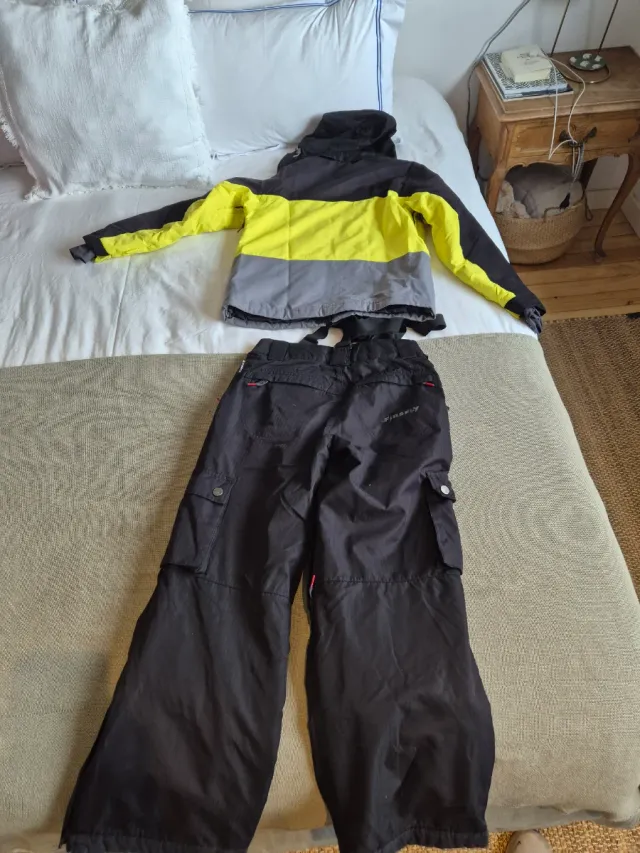 Conjunto Ropa Esquí Chaqueta y Pantalón
