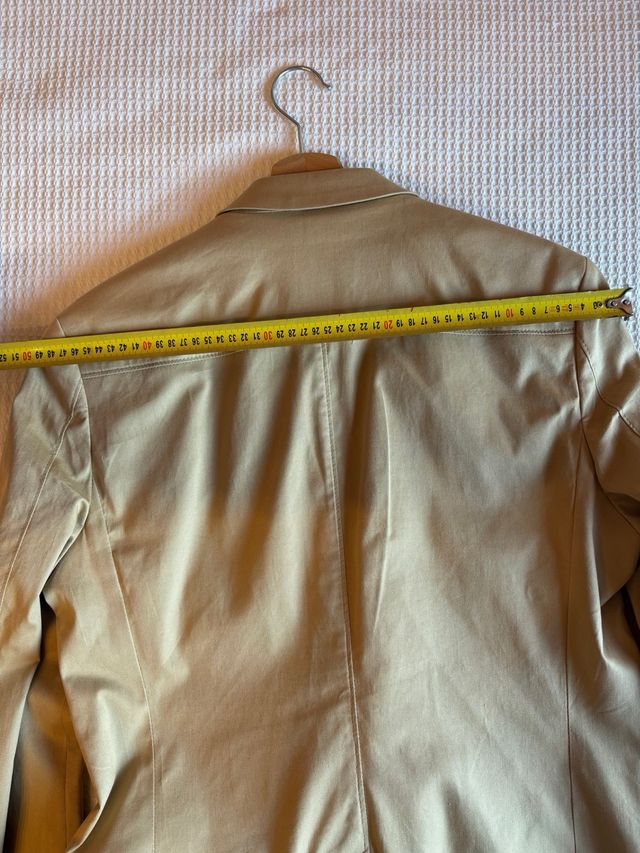 Chaqueta Hugo Boss Beige Talla 38