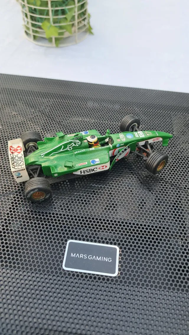 Jaguar F1 Scalextric