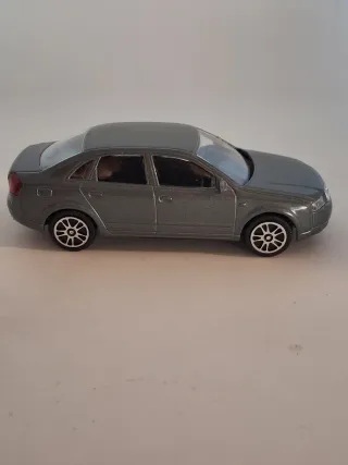 Audi A4 Mondo Motors scala 1:43. Nuova, vintage.