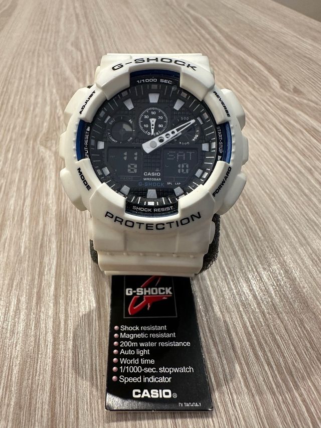 Reloj Casio G-Shock Deportivo Blanco