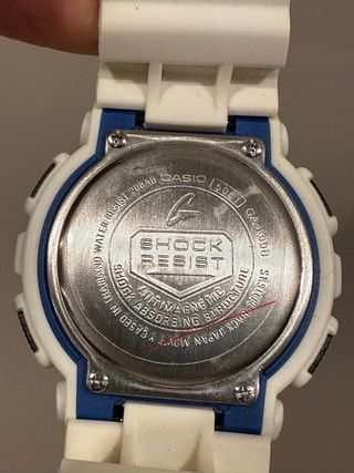 Reloj Casio G-Shock Deportivo Blanco