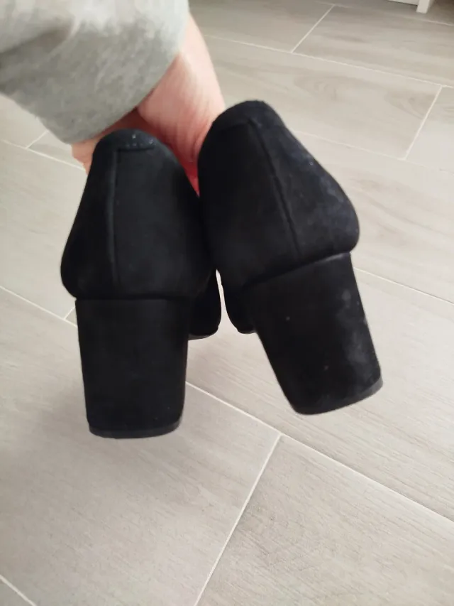 Eseoese Zapatos Negros Tacon Bajo