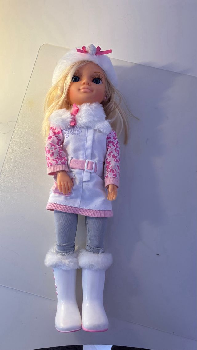 Nancy Nieve Trineo y Accesorios